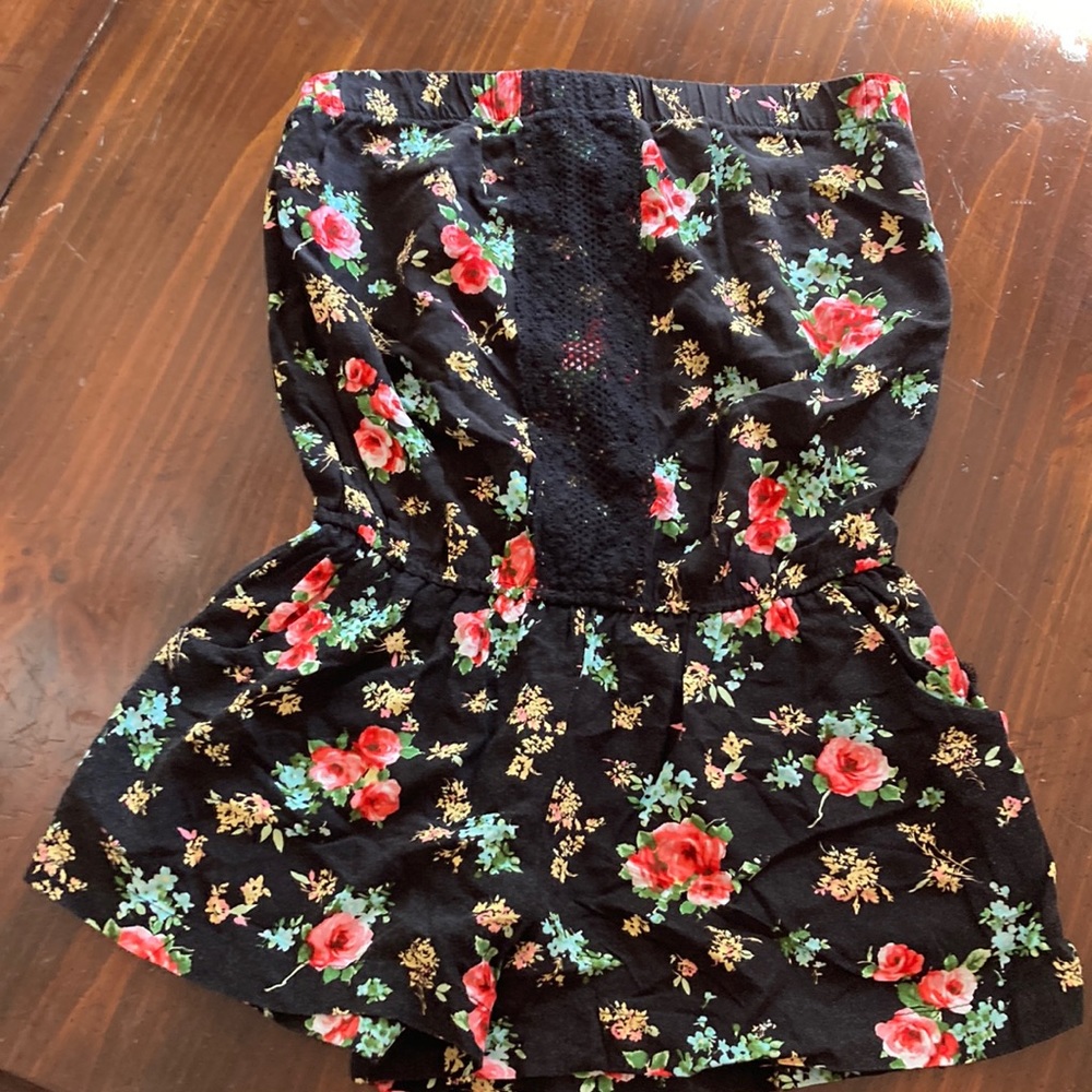 Floral romper size small